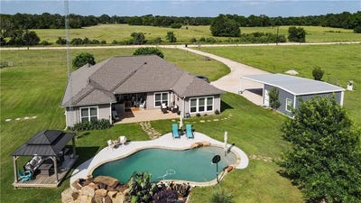 /international/us/7350-county-road-125-10-acres-caldwell-tx-110101127118/