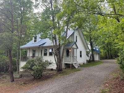 /international/us/155-old-home-trail-fancy-gap-va-110107940226/