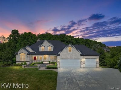 /international/us/65884-windrose-court-ray-twp-mi-110106759174/