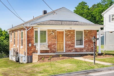 /international/us/541-hull-st-staunton-va-110108445119/