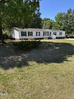 /international/us/223-barewood-drive-four-oaks-nc-110107628149/