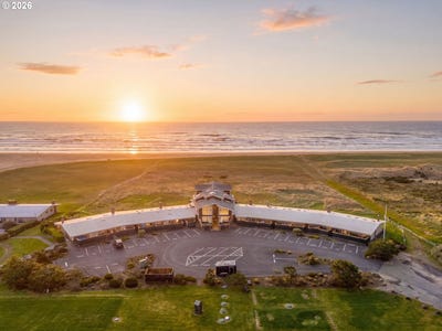 /international/us/101-13th-st-gearhart-or-110107571576/