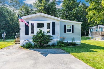 /international/us/39-hilton-avenue-exeter-nh-110109140264/