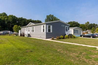 /international/us/539-harwood-court-eaton-rapids-mi-110093979153/