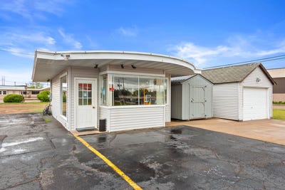 /international/us/3400-church-street-stevens-point-wi-110108305010/