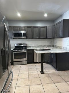 /international/us/8-4th-st-passaic-city-nj-110104267897/
