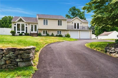/international/us/294-saw-mill-road-glocester-ri-110108964871/