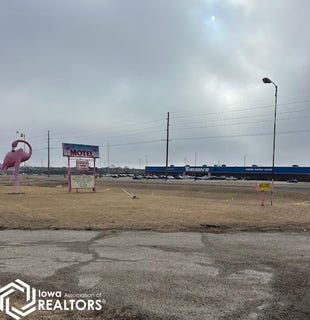 /international/us/705-iowa-avenue-w-marshalltown-ia-110097156851/