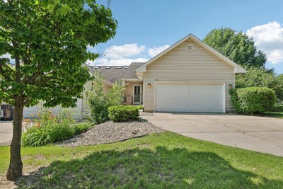 /international/us/5309-south-ridge-way-middleton-wi-110101088019/