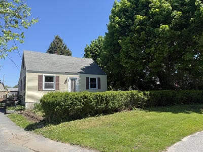 /international/us/29-garfield-circle-south-portland-me-110108302054/