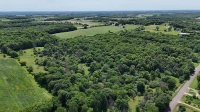 /international/us/230th-baldwin-wi-110108819932/