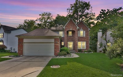 /international/us/3288-hickory-drive-lake-orion-mi-110108096637/
