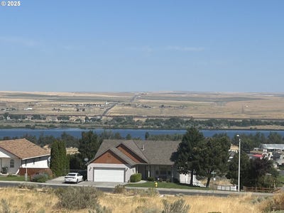 /international/us/roosevelt-st-umatilla-or-110102134348/