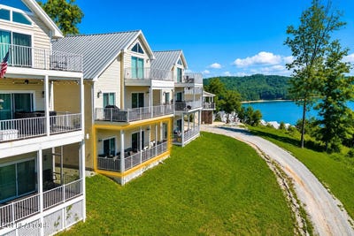 /international/us/195-n-deer-village-lane-lafollette-tn-110102285190/