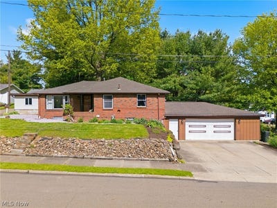 /international/us/330-tuscarawas-street-ne-navarre-oh-110108061271/