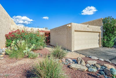 /international/us/6324-n-camino-hermosillo-tucson-az-110120463756/