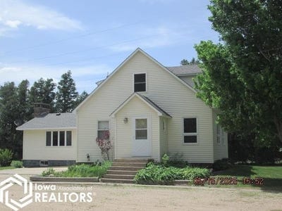 /international/us/3130-130th-street-belmond-ia-110100343176/