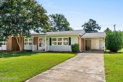 /international/us/666-pelican-avenue-myrtle-beach-sc-110101069818/