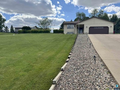 /international/us/6001-n-western-ave-sioux-falls-sd-110099704416/
