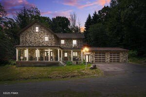 /international/us/204-bellemonte-avenue-hawley-pa-110100192120/