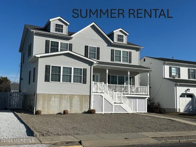 /international/us/211-trenton-avenue-point-pleasant-beach-nj-110108637620/
