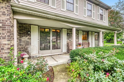 /international/us/311-clearbrook-court-schaumburg-il-110120069429/