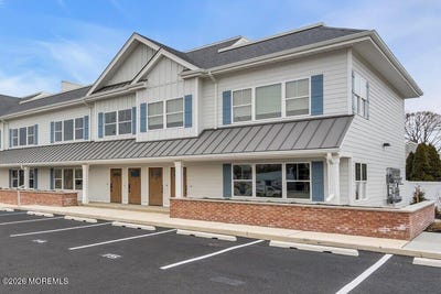 /international/us/629-631-route-88-point-pleasant-nj-110104449917/