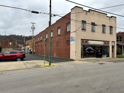 /international/us/432-428-421-117-main-paintsville-ky-110104178315/