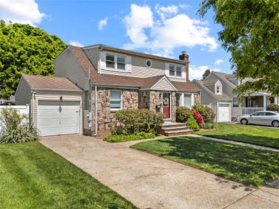 /international/us/1855-gerald-avenue-east-meadow-ny-110107940190/