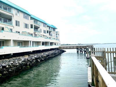/international/us/9400-roberts-avenue-sea-isle-city-nj-110098214656/
