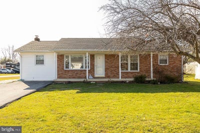 /international/us/120-meadowlark-lane-stephens-city-va-110108356498/