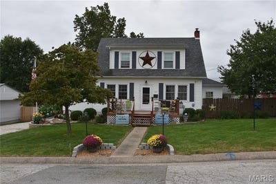 /international/us/523-w-olive-street-palmyra-mo-110110336732/