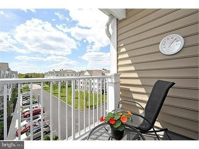 /international/us/6406-lilac-court-upper-gwynedd-pa-110106566018/