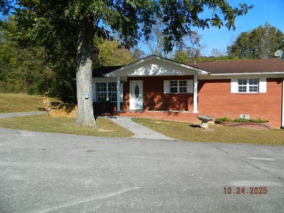 /international/us/4575-ga-136-highway-trenton-ga-110108269906/