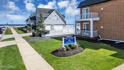 /international/us/103-2nd-avenue-belmar-nj-110107194223/