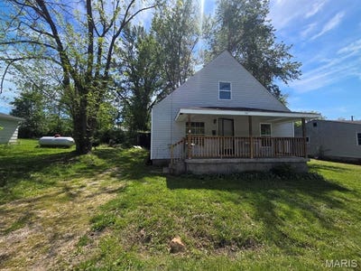/international/us/303-w-9th-street-salem-mo-110107658137/