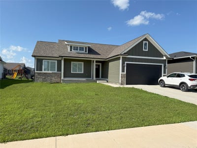 /international/us/228-11th-court-nw-bondurant-ia-110100923165/