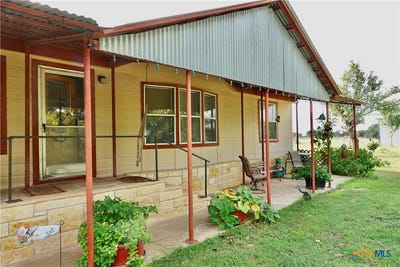 /international/us/170-county-road-505-goldthwaite-tx-110109030902/