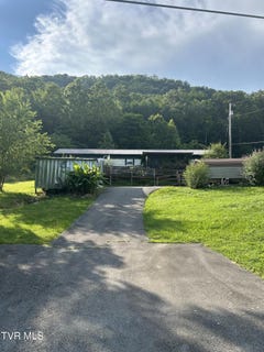 /international/us/2703-orr-street-big-stone-gap-va-110100757388/