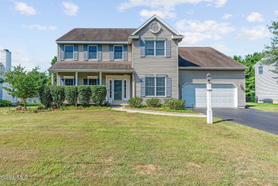 /international/us/157-kennewyck-circle-guilderland-ny-110101546639/?lang=en