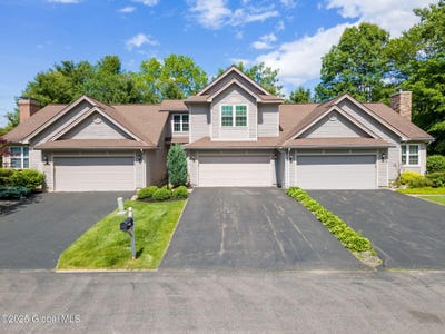 /international/us/11-wesley-place-guilderland-ny-110099952931/