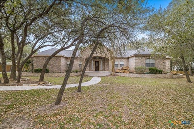 /international/us/233-post-oak-bend-inez-tx-110106229496/