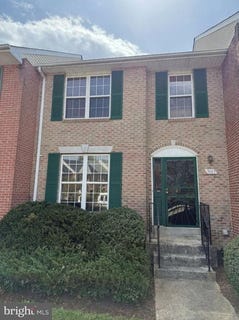 /international/us/5013-colburn-terrace-hyattsville-md-110107658292/