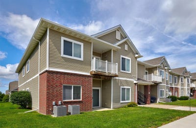 /international/us/1301-n-6th-street-unit-13-indianola-ia-110100898587/