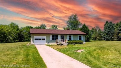 /international/us/7191-nicholson-road-conway-twp-mi-110108580473/