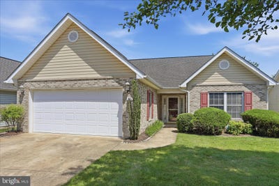 /international/us/127-spanish-oak-road-stephens-city-va-110108691603/