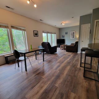 /international/us/588-n-midvale-boulevard-madison-wi-110108146881/