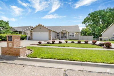/international/us/1331-spring-hill-drive-junction-city-ks-110100185654/