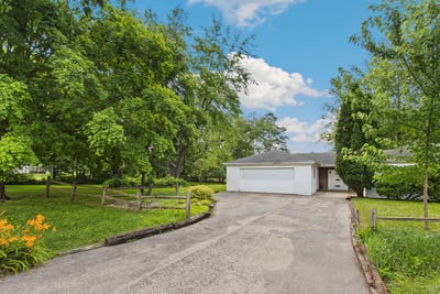 /international/us/326-old-mill-franklin-grove-il-110097582707/