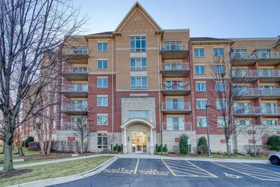 /international/us/8300-concord-drive-morton-grove-il-110108220682/